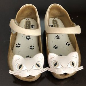 Mini Melissa gold cat